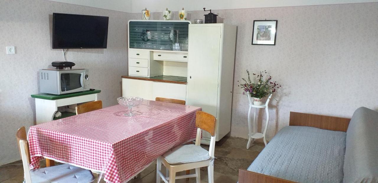 Rural Apartment Carolina Zrenj Exteriör bild